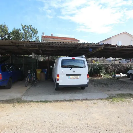 Apartment House Cora *