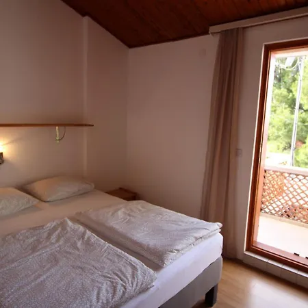 Apartment House Cora *