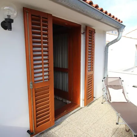 Apartment House Cora *